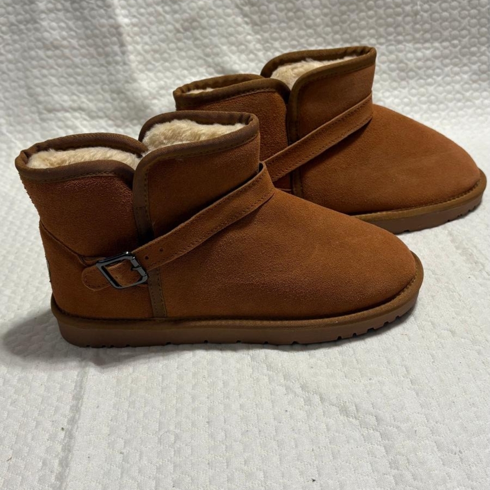 Stylish Tan Ankle Boots with Buckle